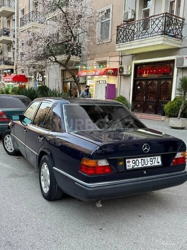 Mercedes E 200 1993, 600,000 km - 2.0 l - Bakı