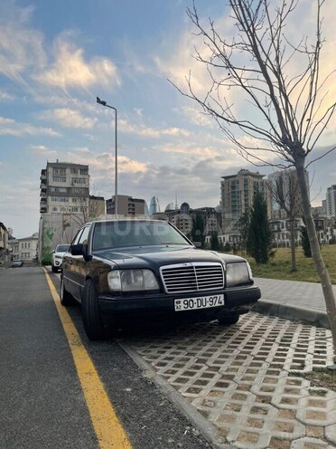 Mercedes E 200 1993, 600,000 km - 2.0 l - Bakı