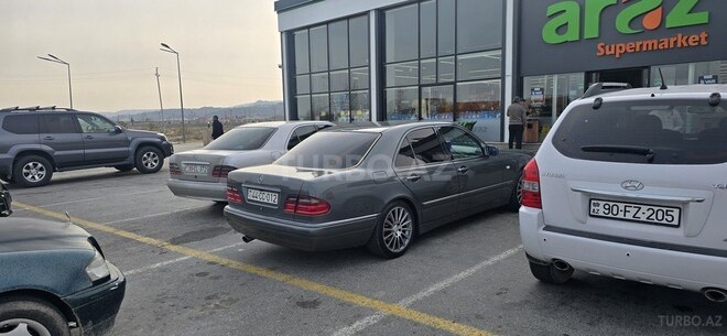 Mercedes E 230 1996, 513,410 km - 2.3 l - Masallı