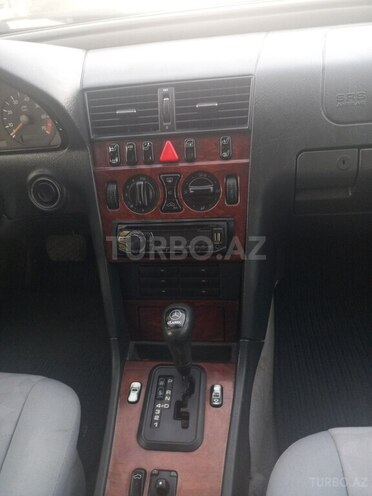 Mercedes C 200 1997, 313,000 km - 2.0 l - Bakı