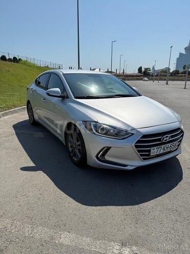 Hyundai Elantra 2018, 120,379 km - 2.0 л - Bakı