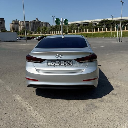 Hyundai Elantra 2018, 120,379 km - 2.0 л - Bakı