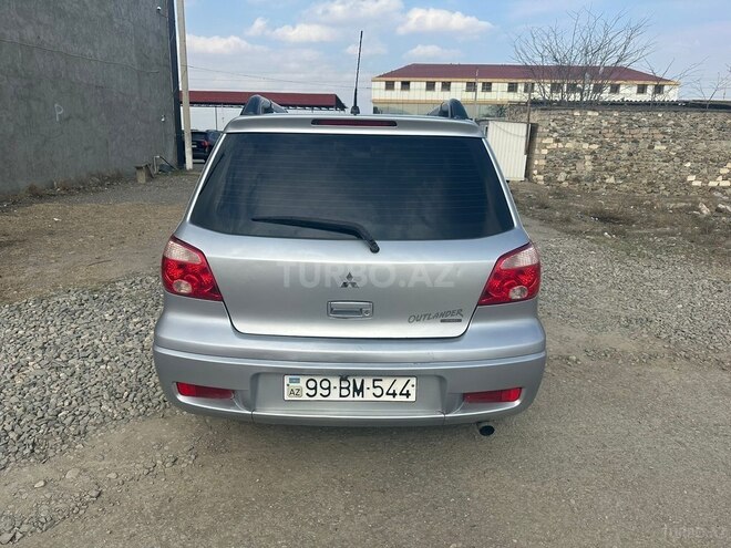 Mitsubishi Outlander 2003, 234,155 km - 2.4 l - Gəncə