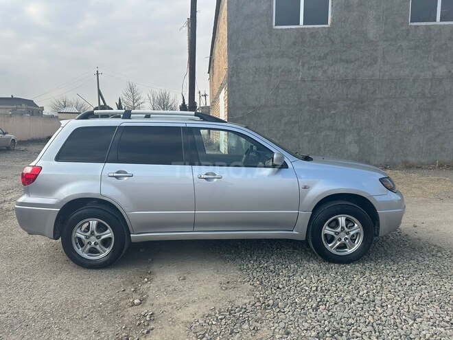 Mitsubishi Outlander 2003, 234,155 km - 2.4 l - Gəncə