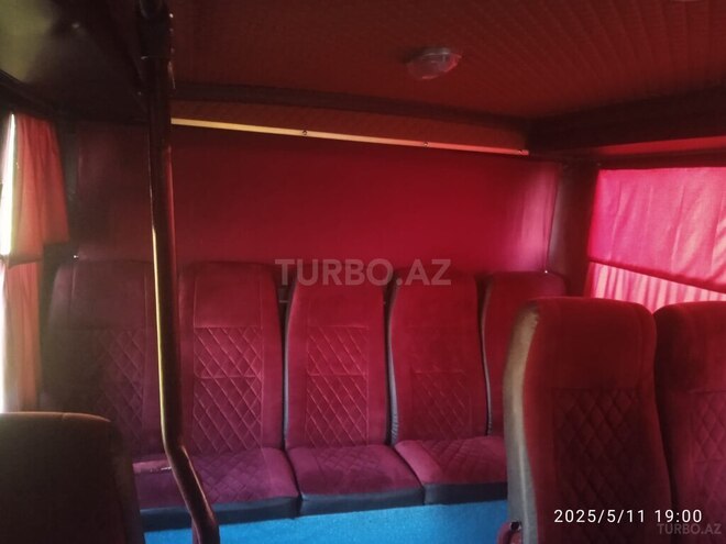 Isuzu Ecobus 1997, 1,000,000 km - 0.3 l - Salyan