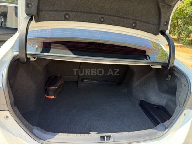 Toyota Corolla 2014, 131,000 km - 1.6 l - Bakı