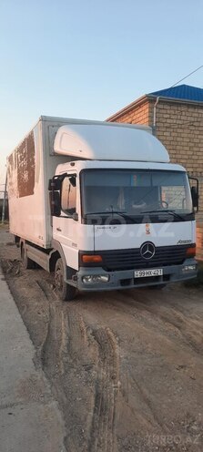 Mercedes Atego 818 2001, 656,000 km - 4.3 l - Bakı