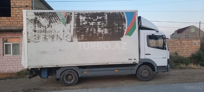 Mercedes Atego 818 2001, 656,000 km - 4.3 l - Bakı