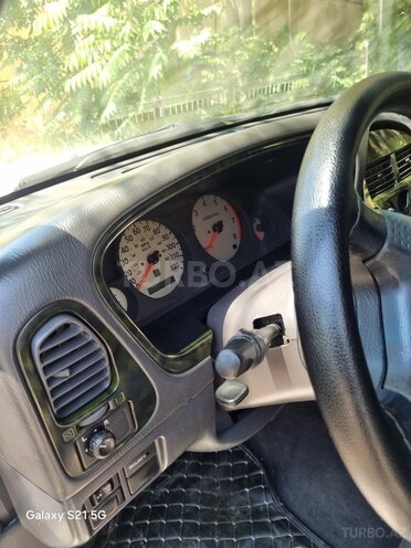 Nissan Pathfinder 2000, 285,000 km - 3.3 l - Bakı