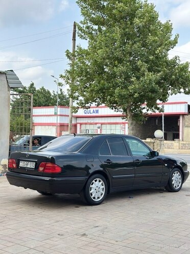 Mercedes E 240 1998, 370,000 km - 2.4 l - Cəlilabad
