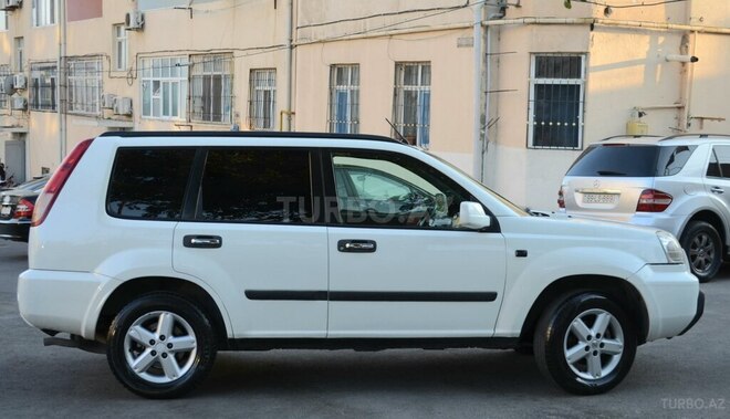 Nissan X-Trail 2011, 240,000 km - 2.5 л - Bakı