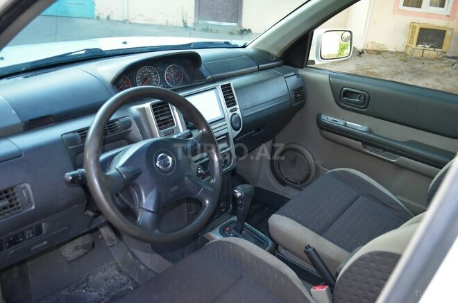 Nissan X-Trail 2011, 240,000 km - 2.5 л - Bakı