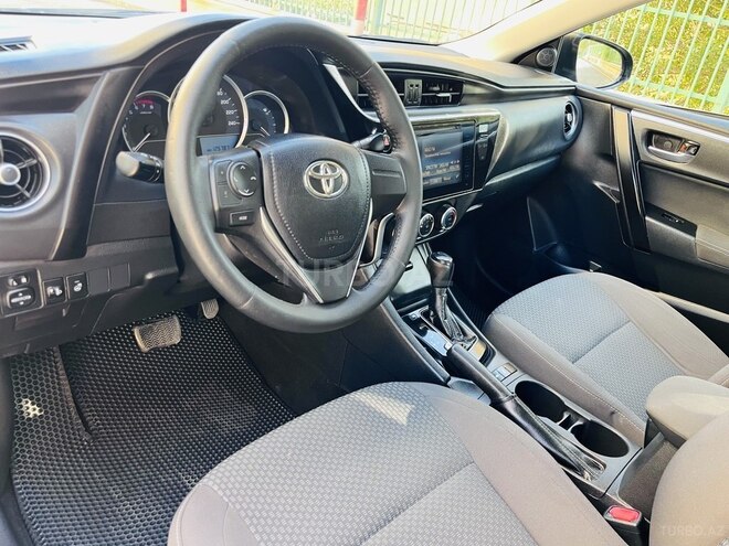 Toyota Corolla 2018, 125,000 km - 1.6 l - Bakı