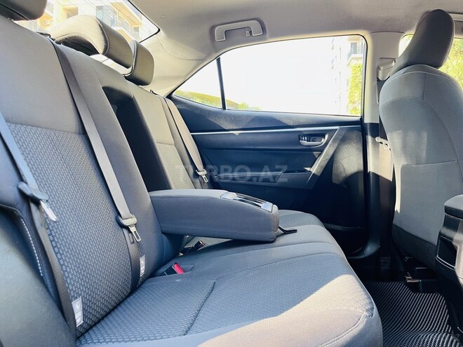 Toyota Corolla 2018, 125,000 km - 1.6 l - Bakı