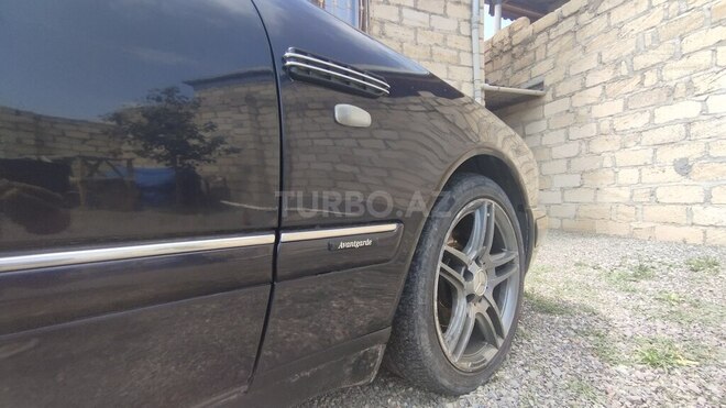 Mercedes E 240 1998, 466,634 km - 2.4 l - Gəncə