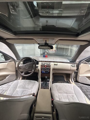 Mercedes E 230 1996, 465,000 km - 2.3 л - Bakı