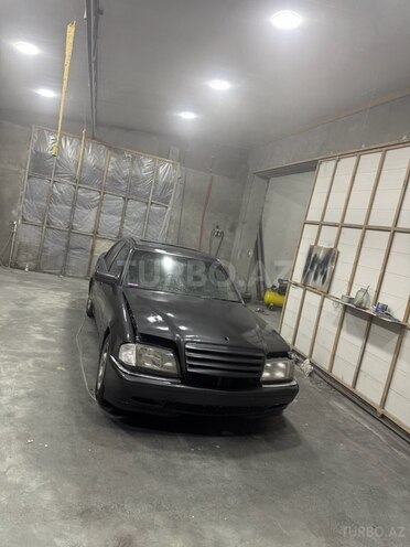 Mercedes C 220 1995, 805,000 km - 2.2 l - Sumqayıt