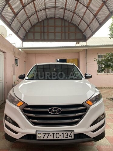 Hyundai Tucson 2016, 200,000 km - 1.7 l - Bakı