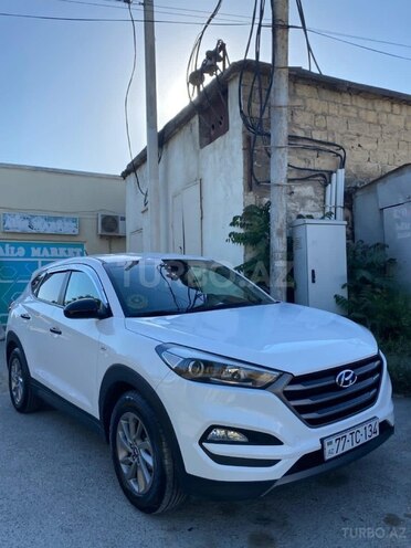 Hyundai Tucson 2016, 200,000 km - 1.7 l - Bakı