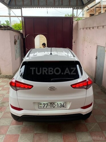 Hyundai Tucson 2016, 200,000 km - 1.7 l - Bakı