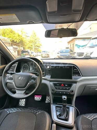 Hyundai Elantra 2017, 241,402 km - 2.0 l - Bakı