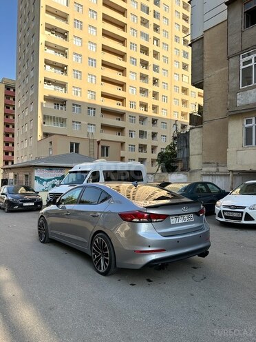 Hyundai Elantra 2017, 241,402 km - 2.0 l - Bakı
