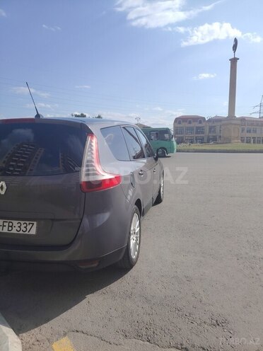 Renault Grand Scenic 2009, 290,000 km - 1.5 l - Gəncə
