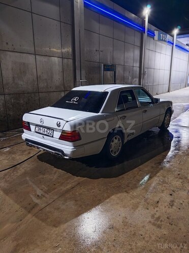 Mercedes E 200 d 1993, 276,543 km - 2.0 л - Bakı