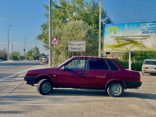 LADA (VAZ) 21099 1993, 200,000 km - 1.5 л - Saatlı