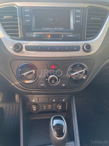 Hyundai Accent 2018, 141,414 km - 1.4 л - Bakı