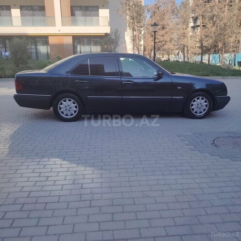 Mercedes E 230 1996, 412,000 km - 2.3 l - Bakı