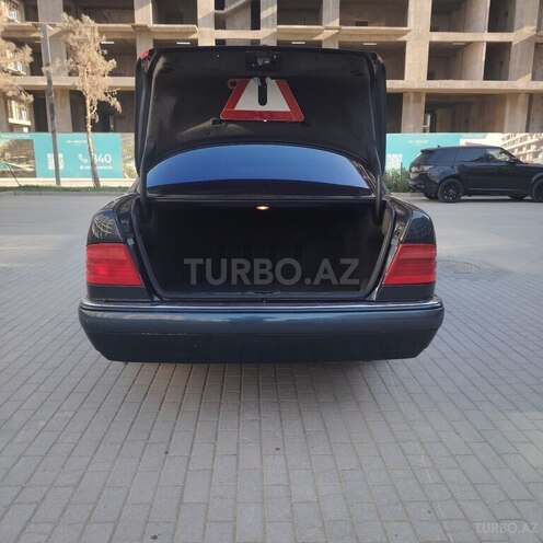 Mercedes E 230 1996, 412,000 km - 2.3 l - Bakı
