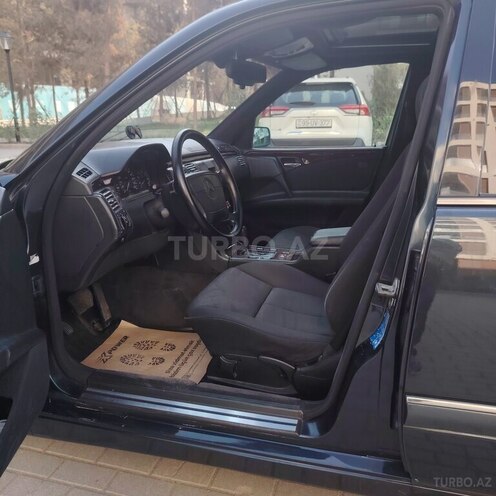 Mercedes E 230 1996, 412,000 km - 2.3 l - Bakı