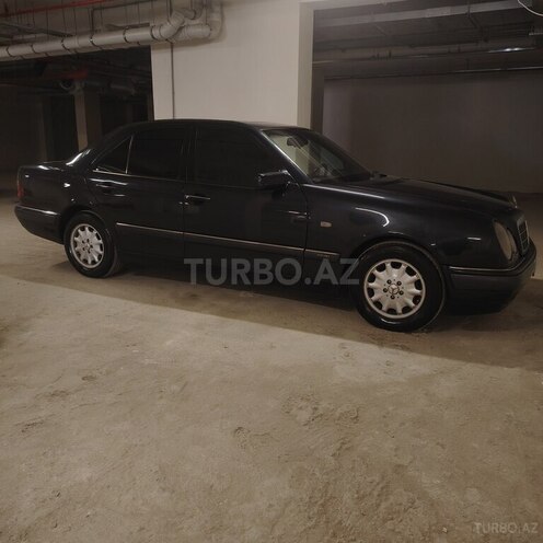 Mercedes E 230 1996, 412,000 km - 2.3 l - Bakı