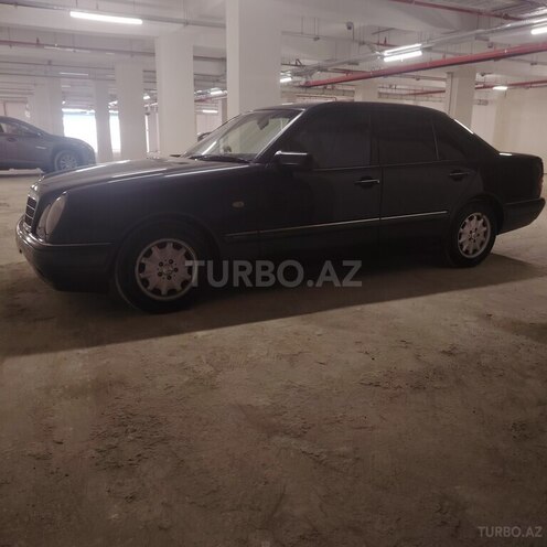 Mercedes E 230 1996, 412,000 km - 2.3 l - Bakı