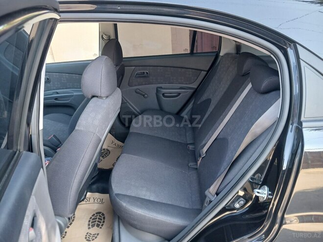Kia Rio 2009, 196,000 km - 1.4 l - Bakı