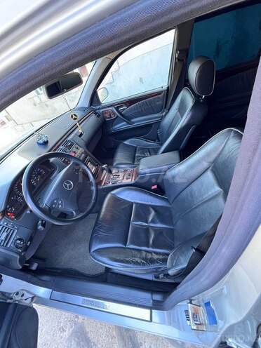 Mercedes E 240 2000, 210,000 km - 2.4 l - Masallı