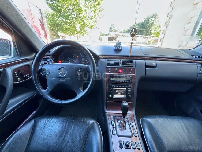 Mercedes E 240 2000, 210,000 km - 2.4 l - Masallı