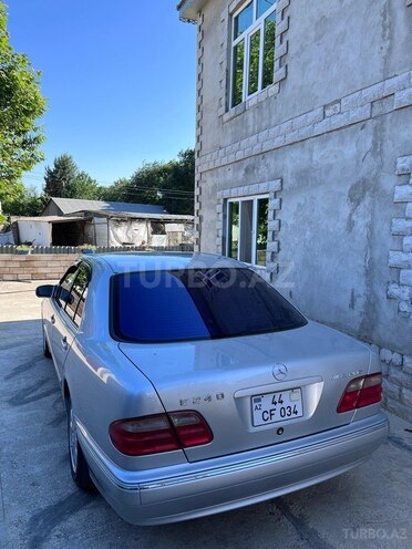 Mercedes E 240 2000, 210,000 km - 2.4 l - Masallı