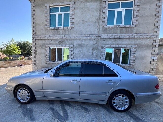 Mercedes E 240 2000, 210,000 km - 2.4 l - Masallı