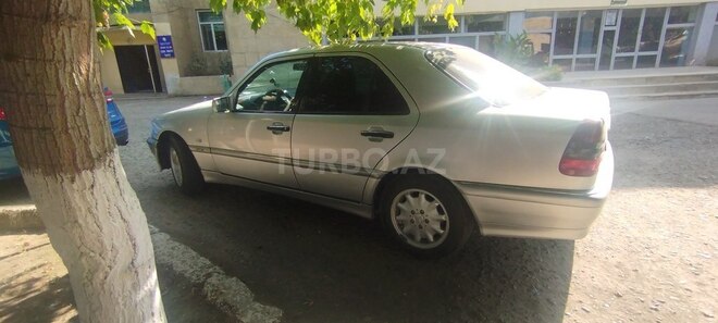 Mercedes C 220 d 1999, 330,000 km - 2.2 l - Biləsuvar