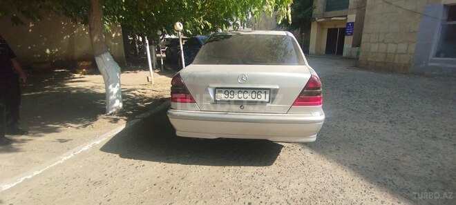 Mercedes C 220 d 1999, 330,000 km - 2.2 l - Biləsuvar