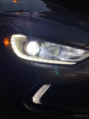 Hyundai Elantra 2017, 208,000 km - 2.0 l - Bakı