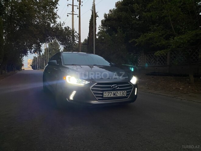 Hyundai Elantra 2017, 208,000 km - 2.0 l - Bakı