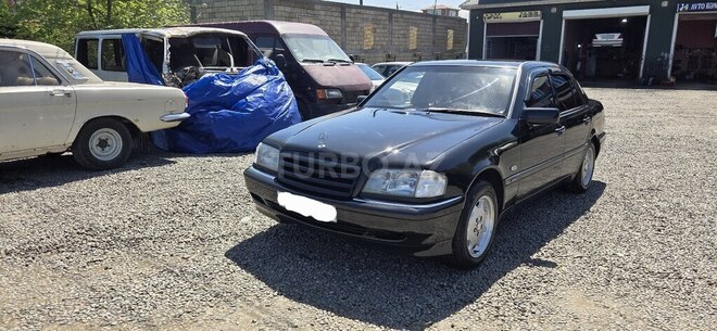 Mercedes C 220 1995, 450,000 km - 2.2 l - Masallı