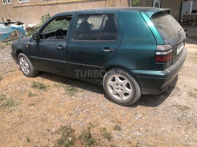 Volkswagen Golf 1996, 129,172 km - 1.8 l - Göyçay