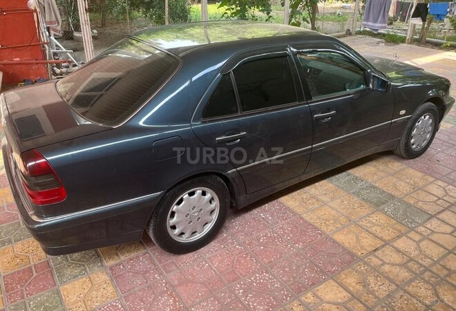 Mercedes C 180 1999, 215,638 km - 1.8 l - Beyləqan