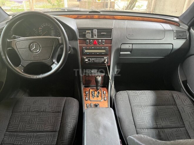 Mercedes C 180 1999, 215,638 km - 1.8 l - Beyləqan