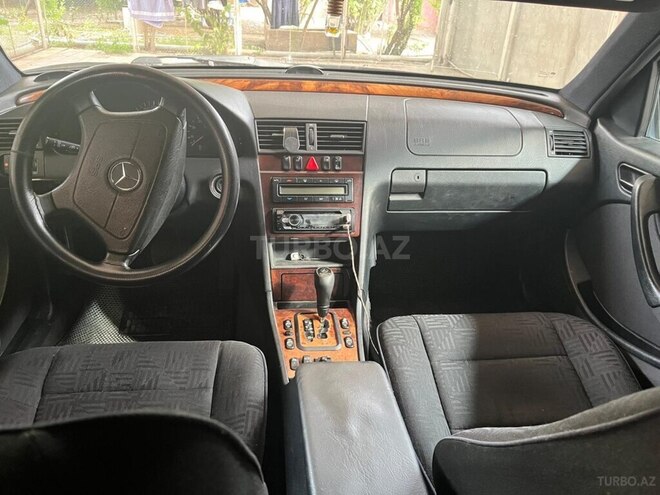 Mercedes C 180 1999, 215,638 km - 1.8 l - Beyləqan