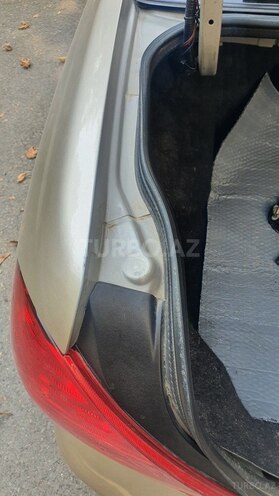 Nissan Sunny 2006, 320,000 km - 1.3 l - İsmayıllı